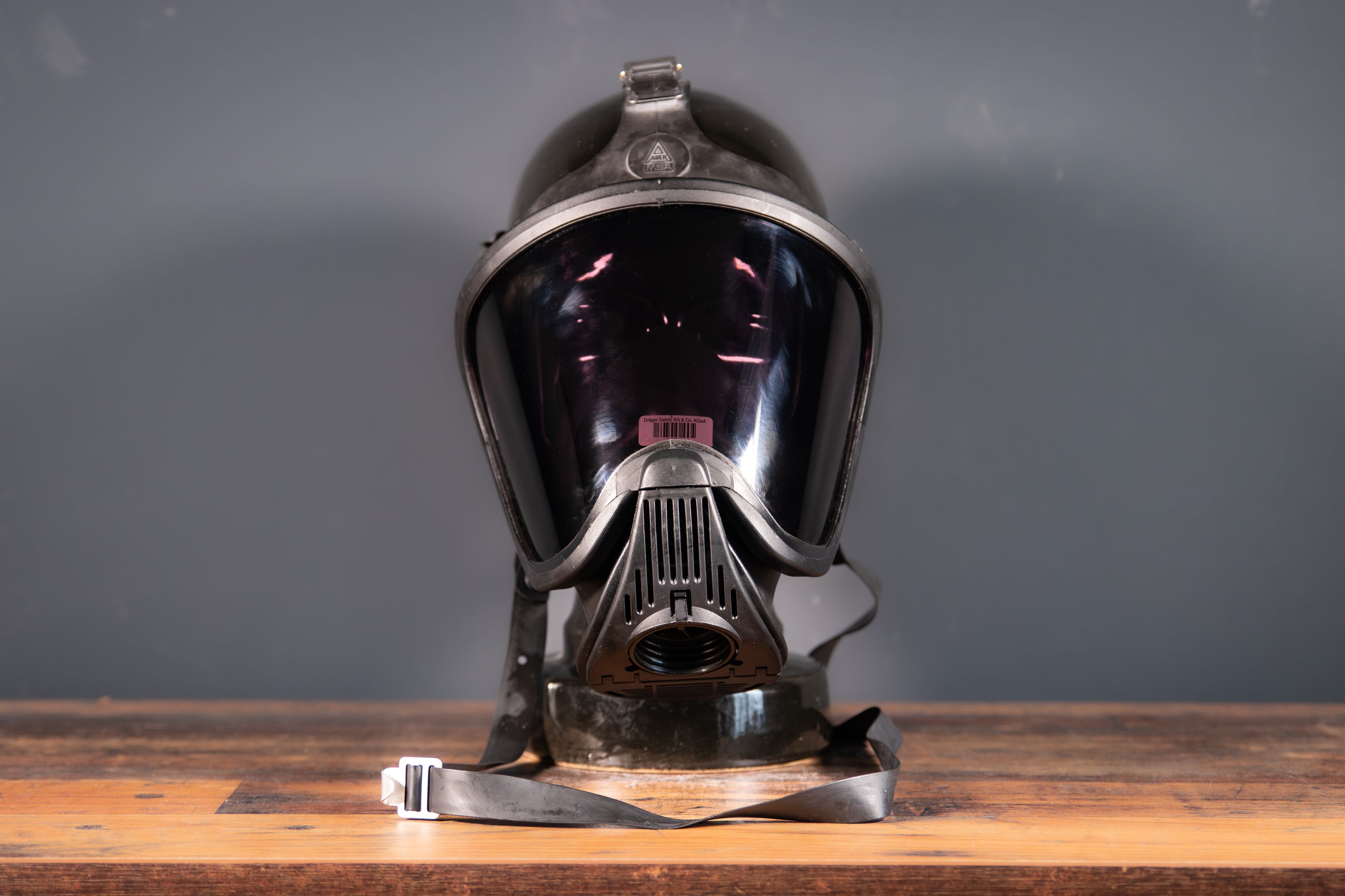 Schwarz verspiegelte Gasmaske UltraElite von Westwood Decay, MSA/Auer Ultra Elite für Schutz und Sichtbarkeit